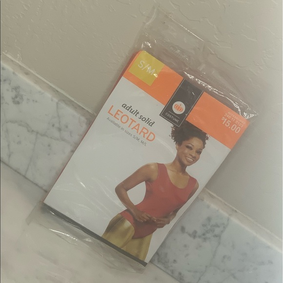 Red costume leotard - Picture 1 of 3